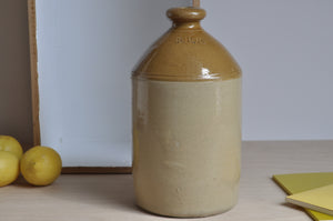 Beige Steingutbehälter S.R.D.