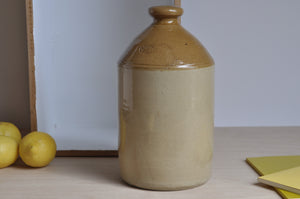 Beige Steingutbehälter S.R.D.