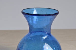 Blaue Vase aus Blasenglas