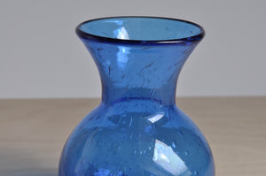 Blaue Vase aus Blasenglas