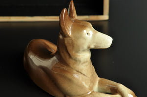 Brauner Schäferhund von Saint-Clément aus Keramik