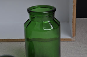 Maxwell Apothekerflasche aus grünem Glas